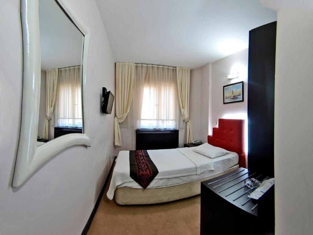 Hotel Timya Istanbul Exterior photo